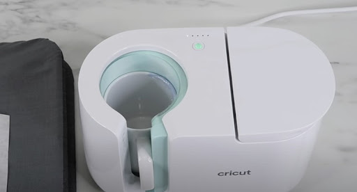Cricut mug press heat pressing